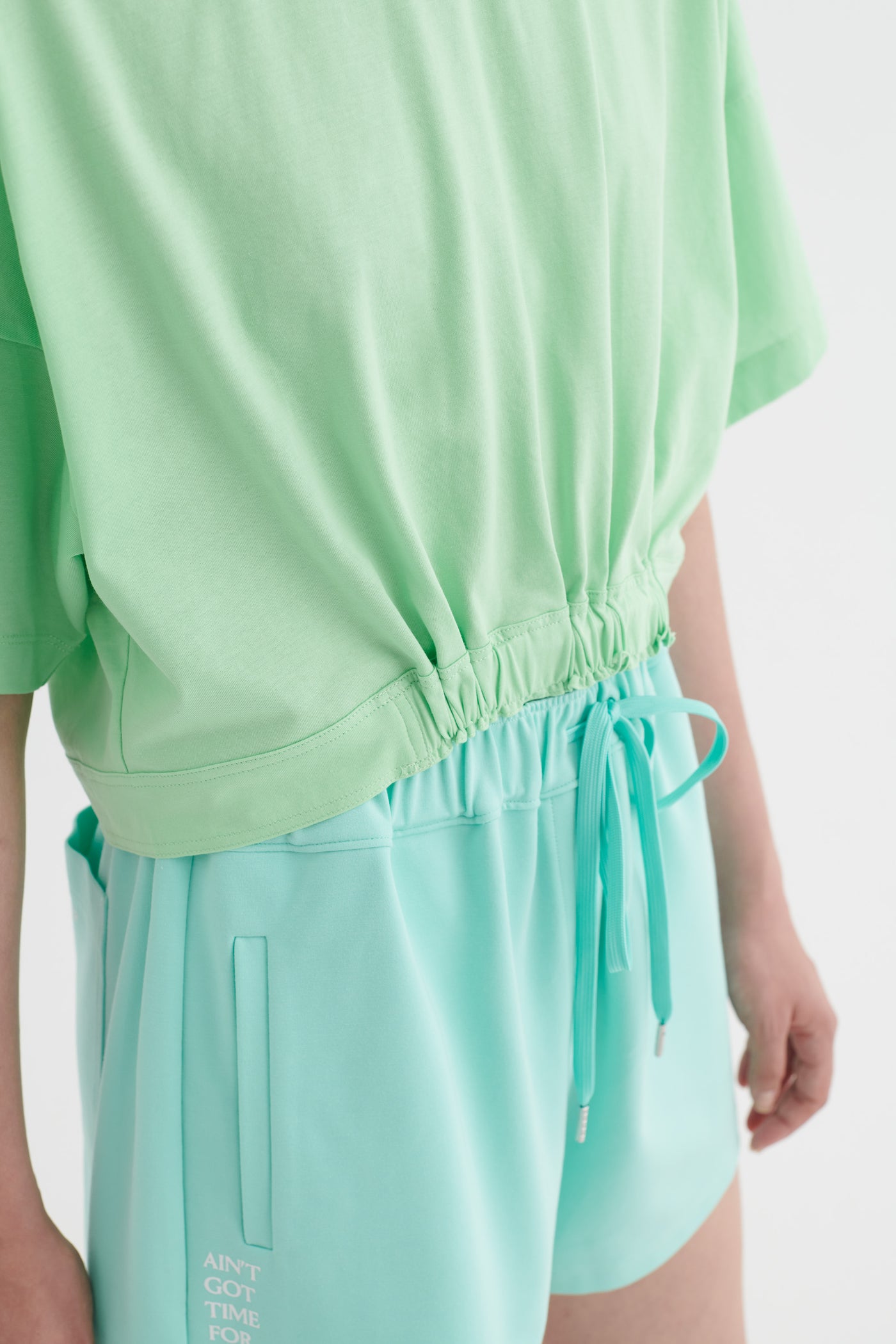 fluo mint