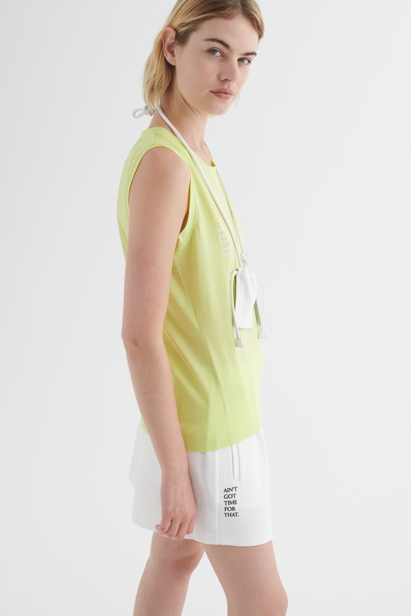 fluo yellow